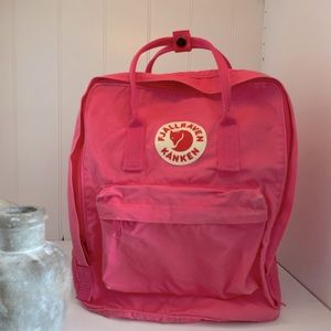 Fjallraven Kanken pink back pack